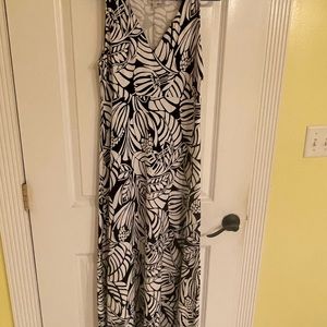 Casual dress great for work, wedding, lunch or dinner.